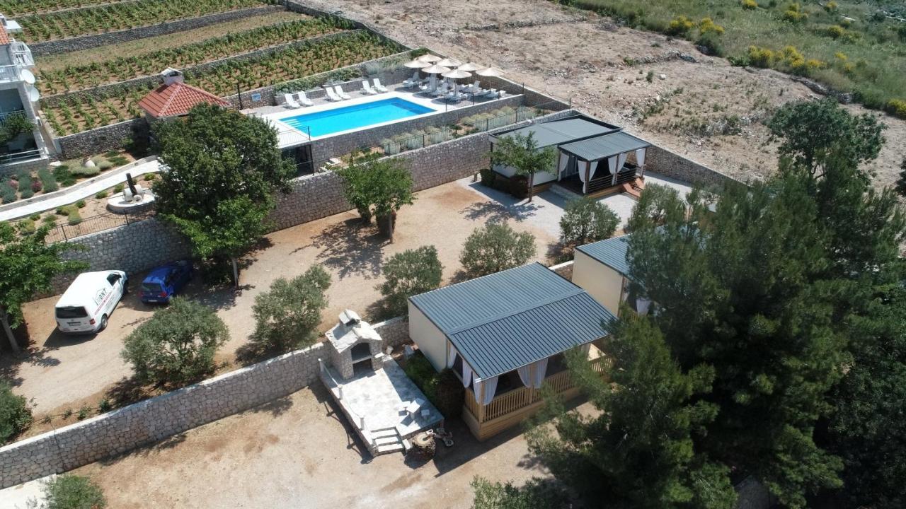 New Adria Mobile Home - Camp Vala オレビック エクステリア 写真